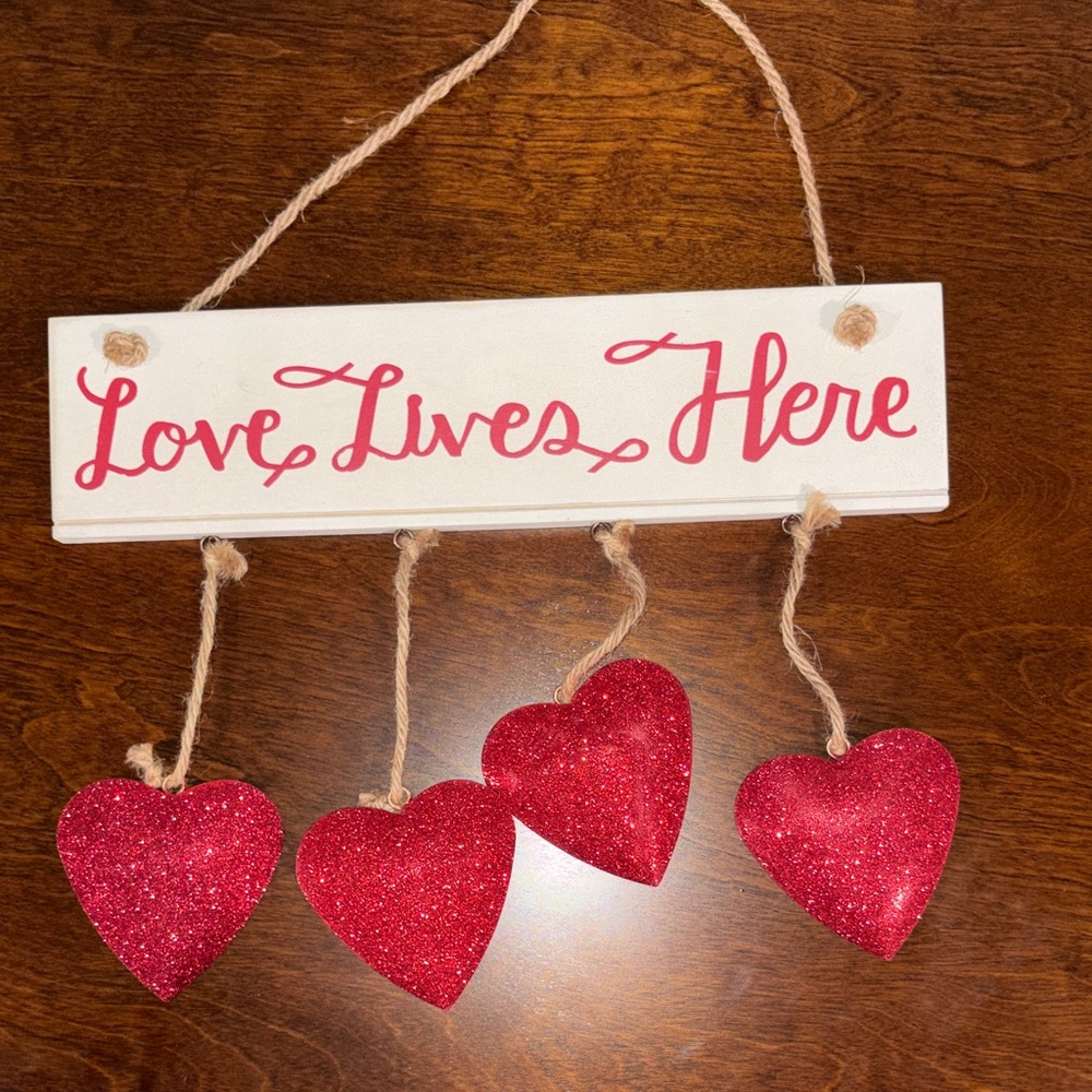 Love Lives Here Red Heart Wall Decor - Picture 1 of 1
